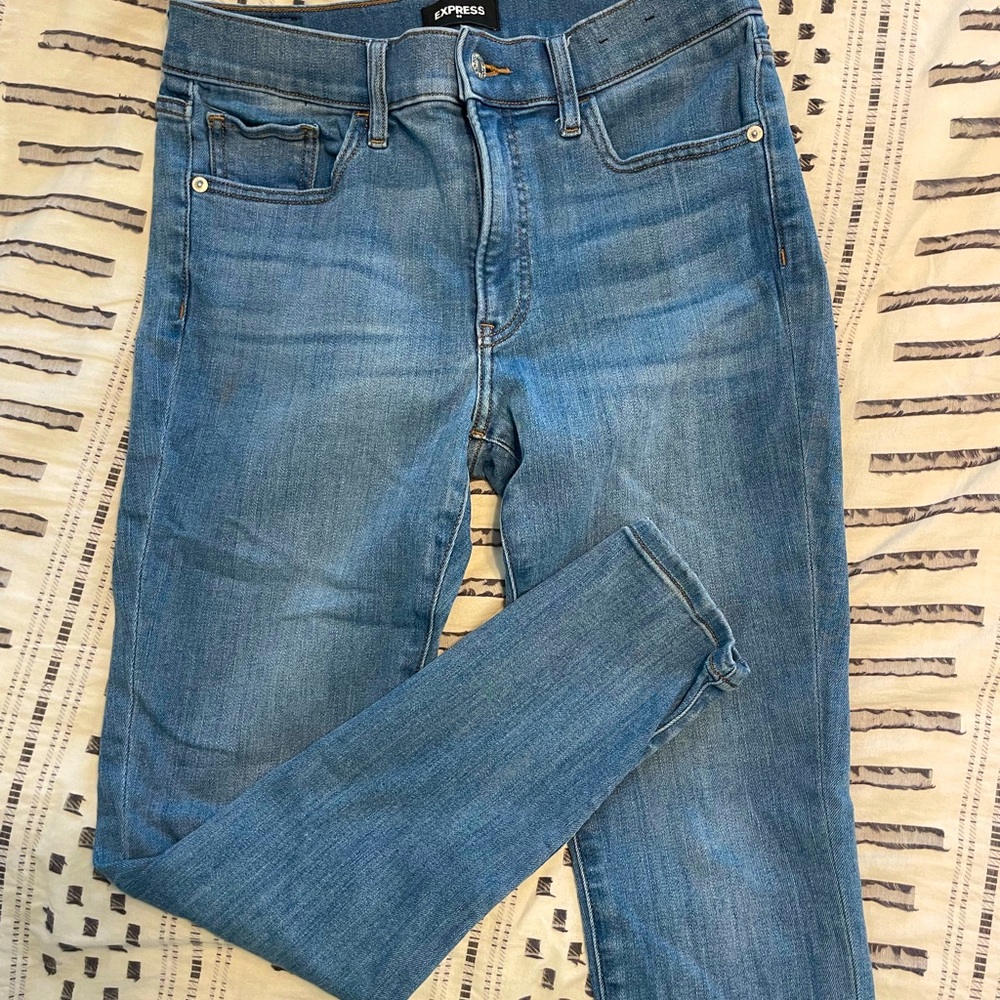 Express mid rise skinny jeans in light wash denim